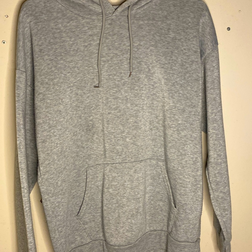 grey hoodie